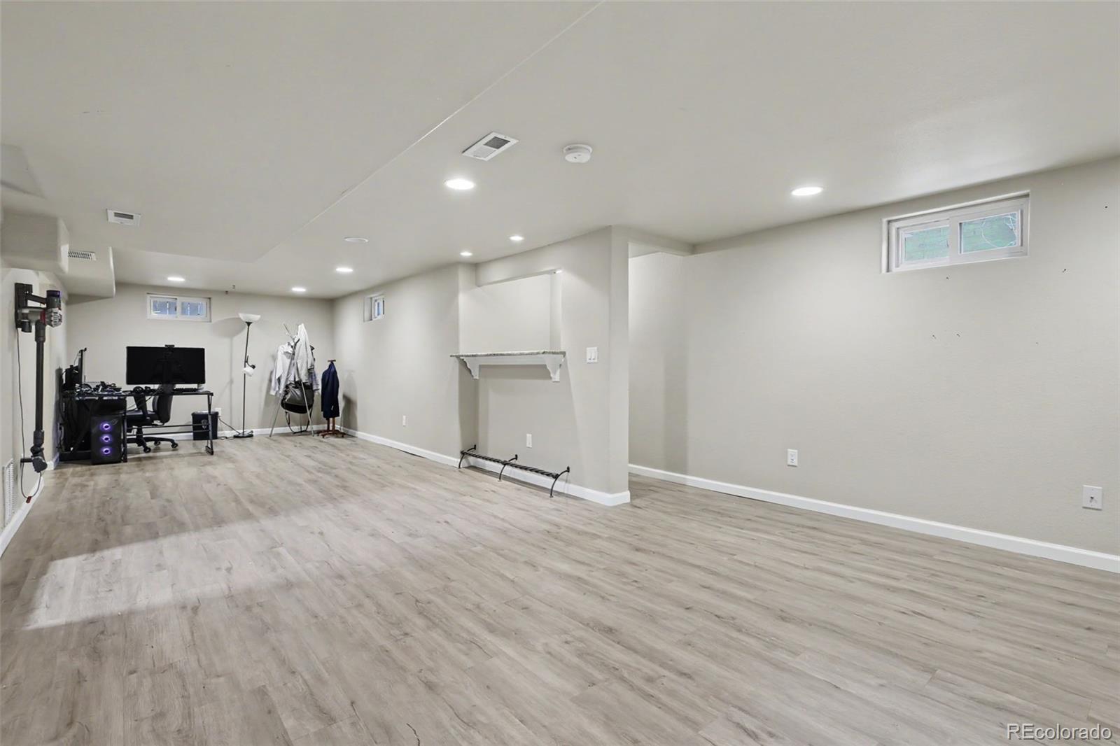 MLS Image #19 for 824 n union boulevard,colorado springs, Colorado