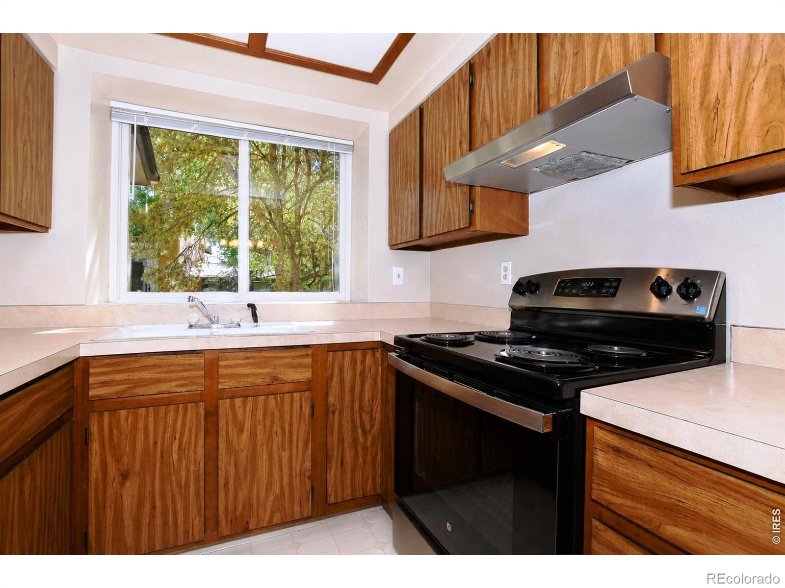 MLS Image #10 for 1325  birch street,fort collins, Colorado