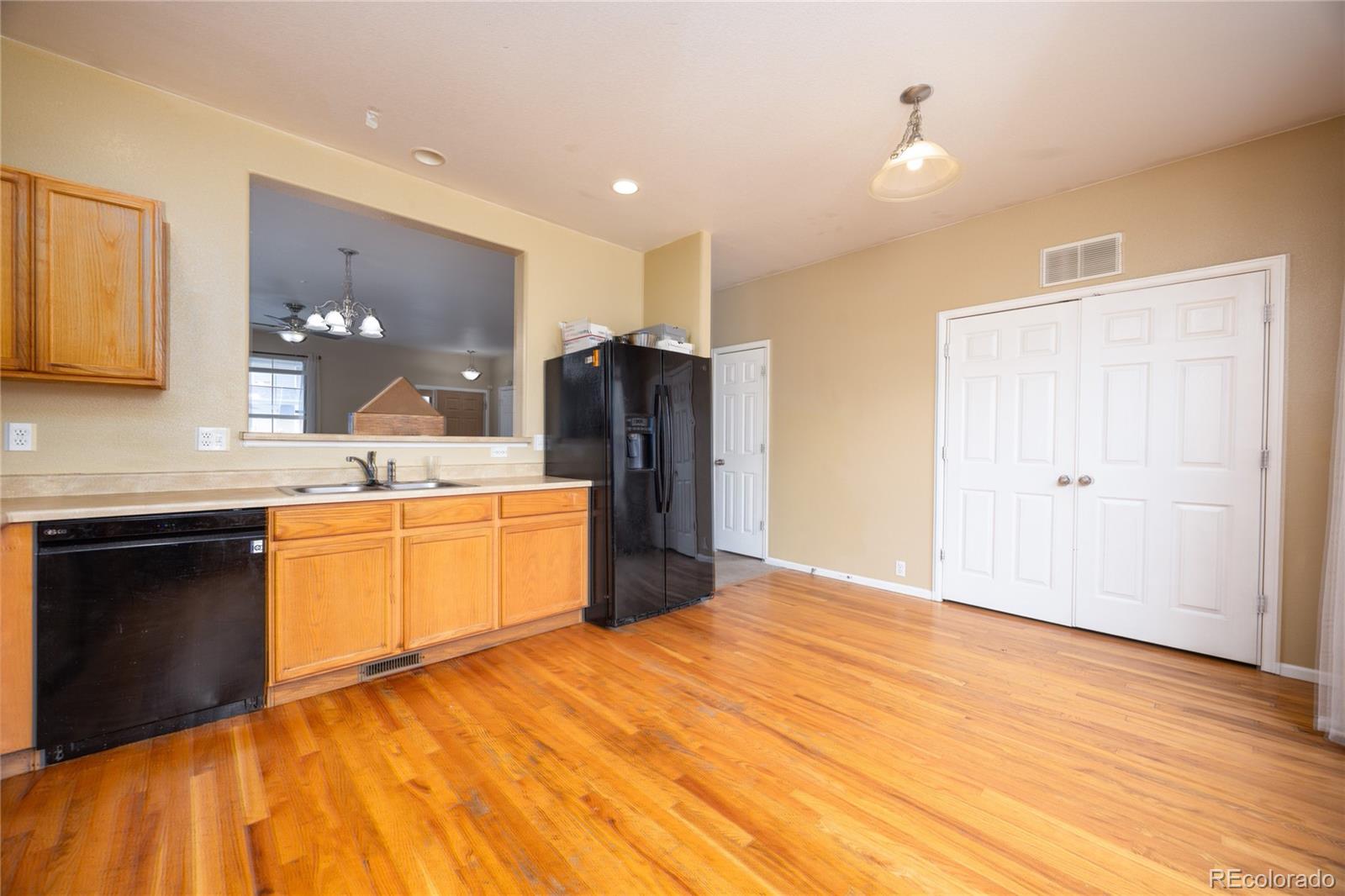 MLS Image #9 for 2008  creekridge point,colorado springs, Colorado