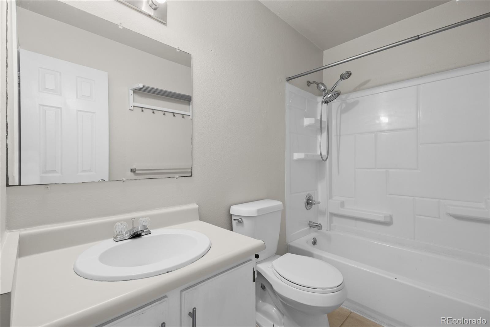 MLS Image #18 for 2232  coronado parkway,denver, Colorado