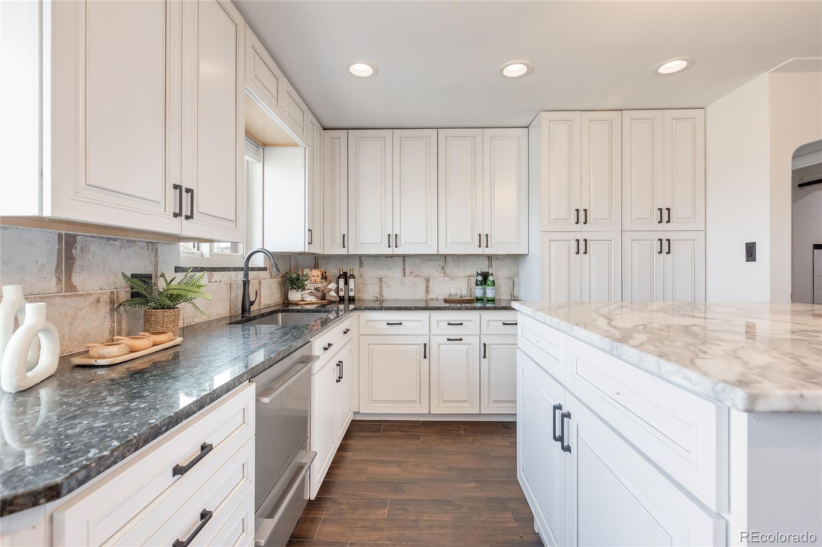 MLS Image #10 for 2480  yates street,denver, Colorado