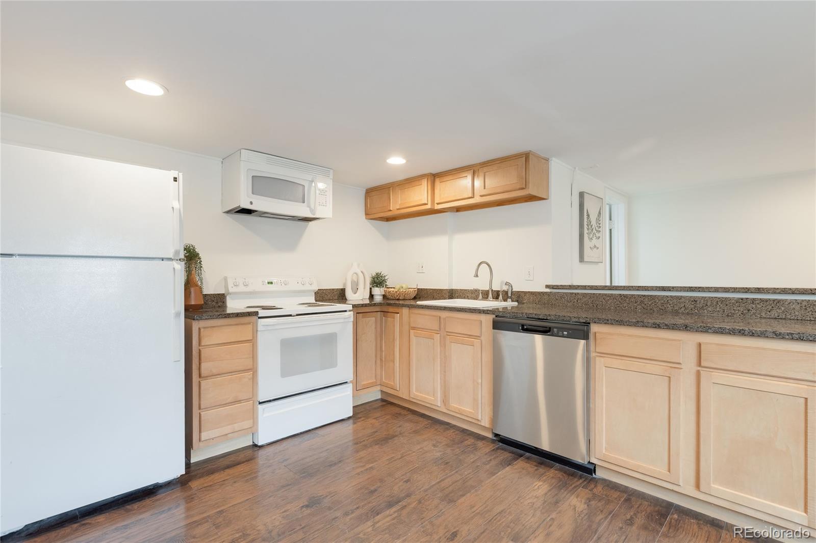 MLS Image #28 for 2480  yates street,denver, Colorado