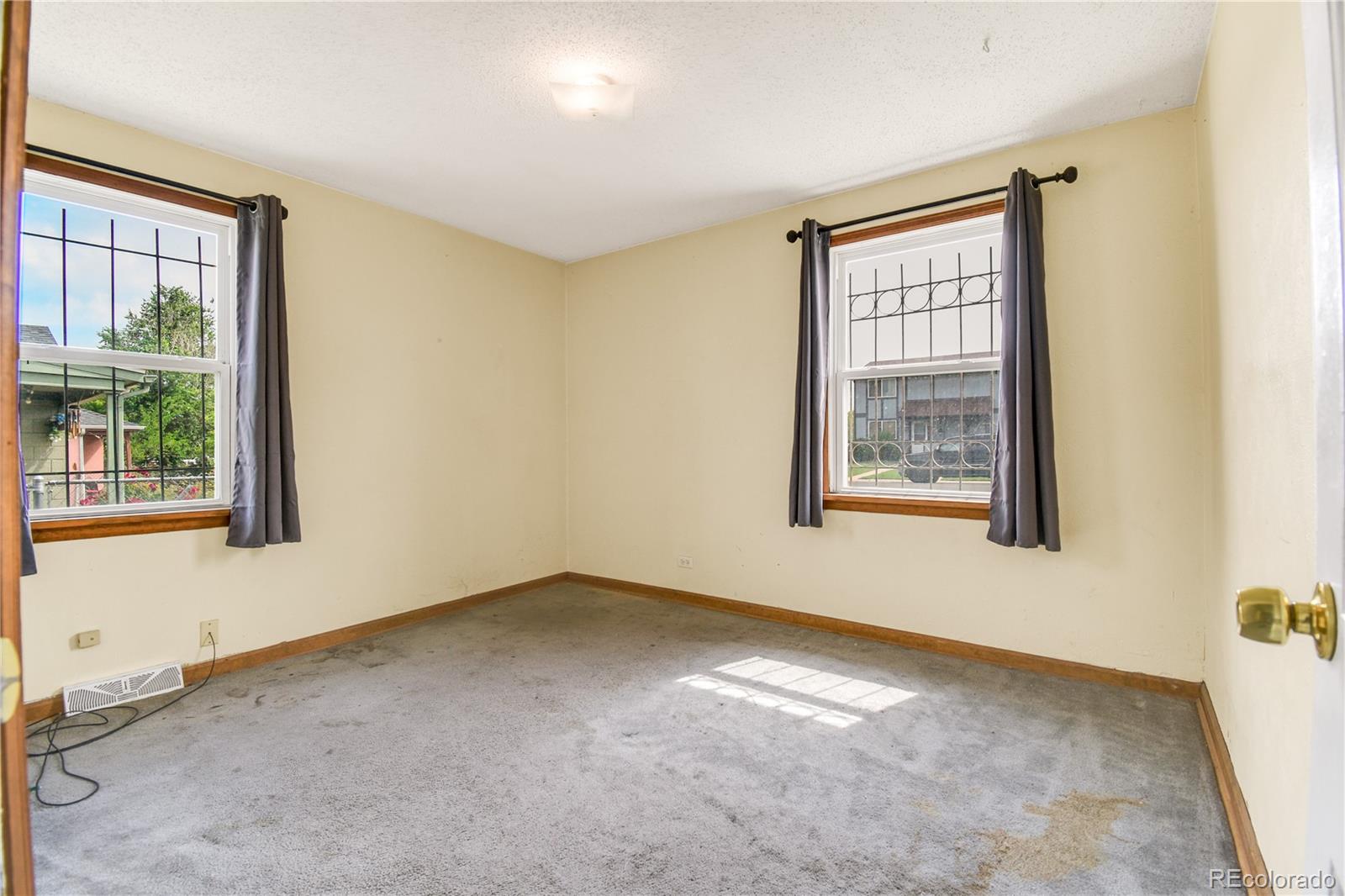MLS Image #10 for 3725 n jackson street,denver, Colorado
