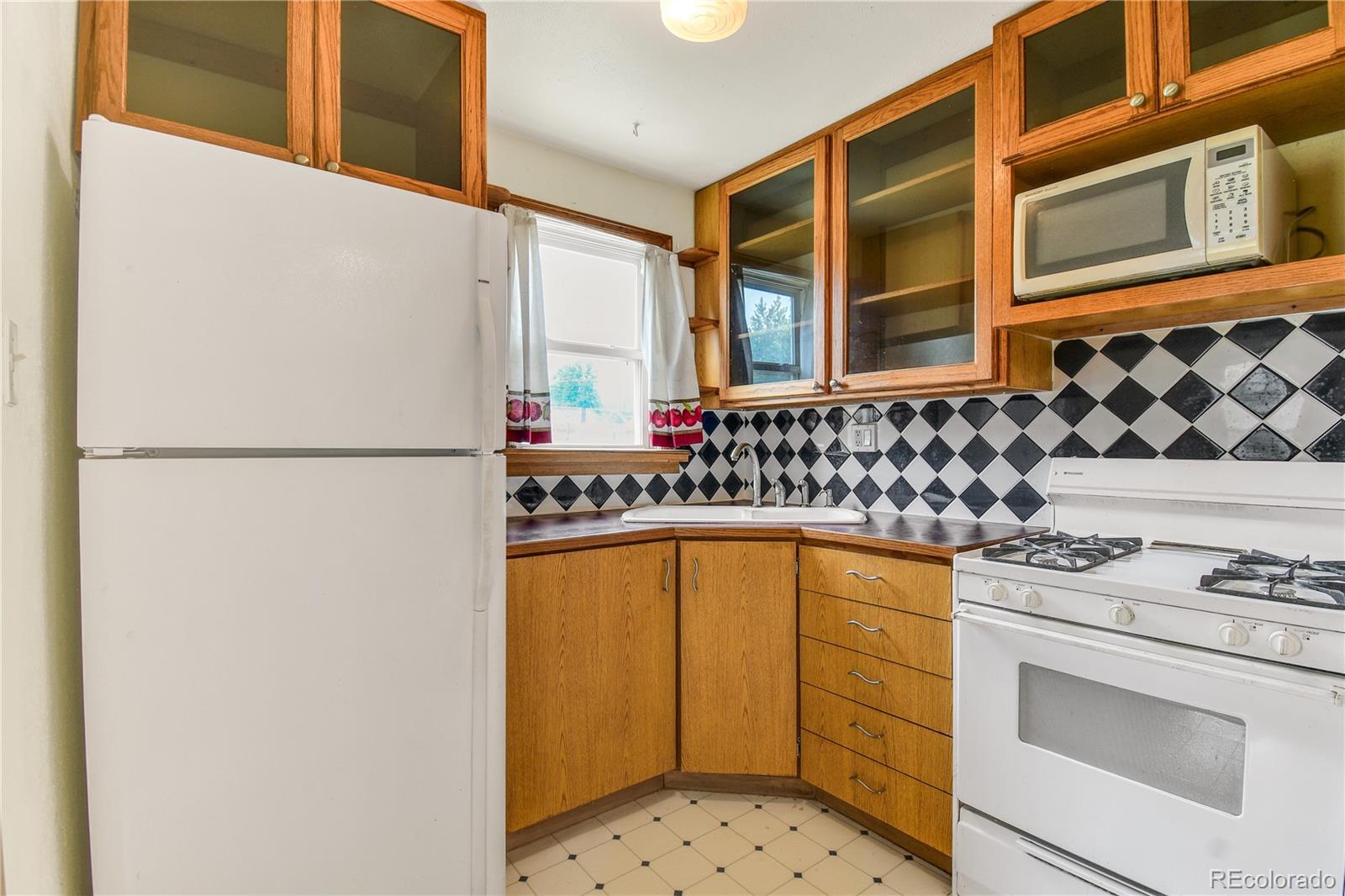 MLS Image #4 for 3725 n jackson street,denver, Colorado