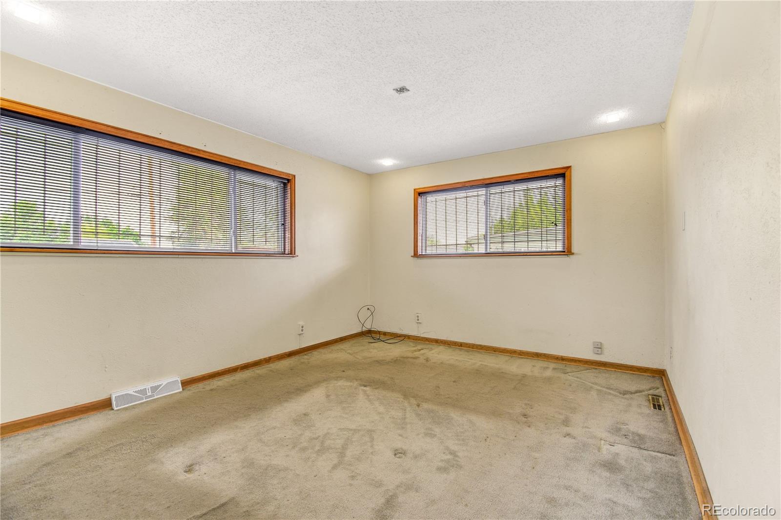 MLS Image #5 for 3725 n jackson street,denver, Colorado