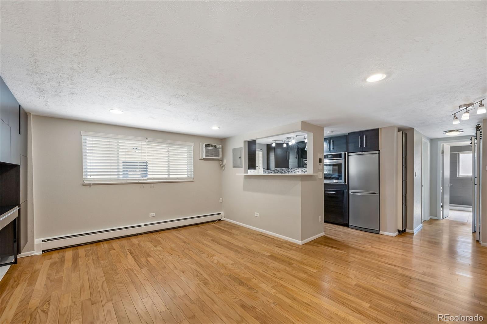 MLS Image #12 for 352 s lafayette street 103,denver, Colorado