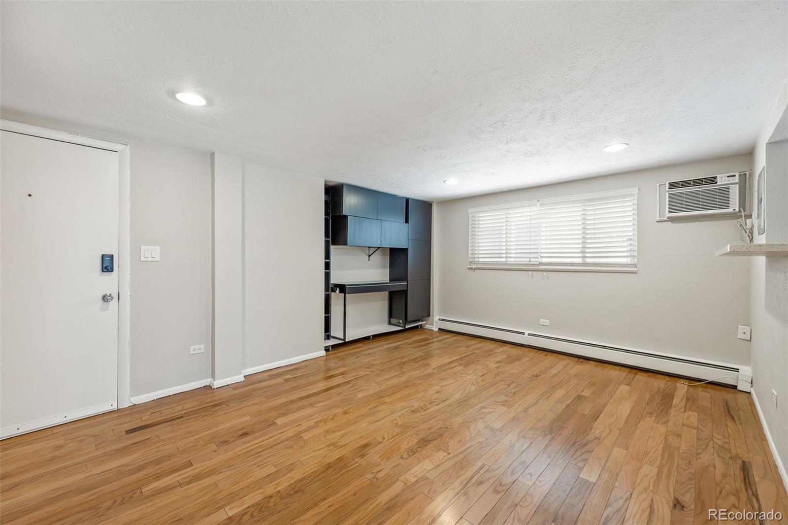 MLS Image #13 for 352 s lafayette street 103,denver, Colorado