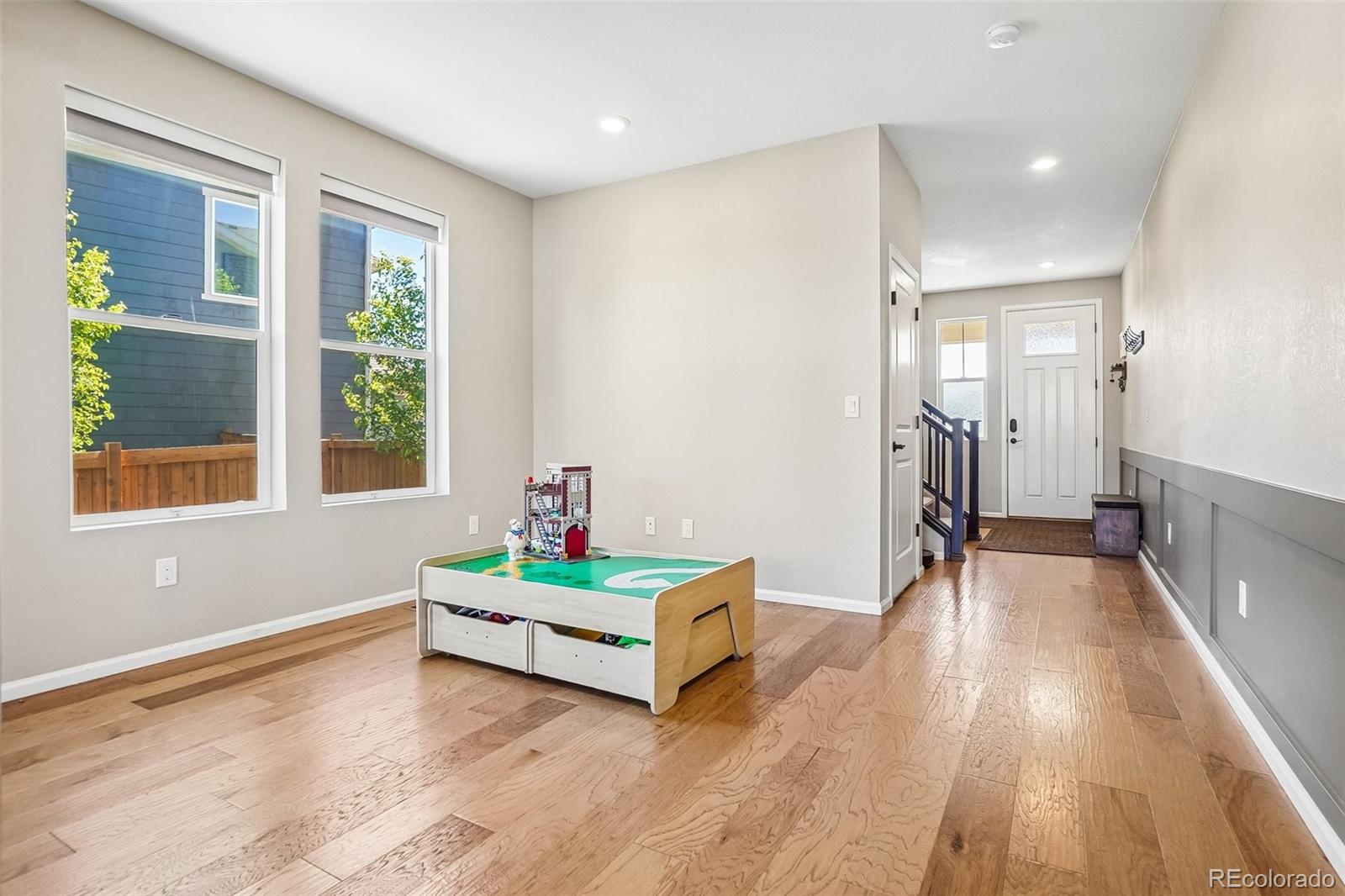 MLS Image #11 for 865 n waterloo circle,aurora, Colorado