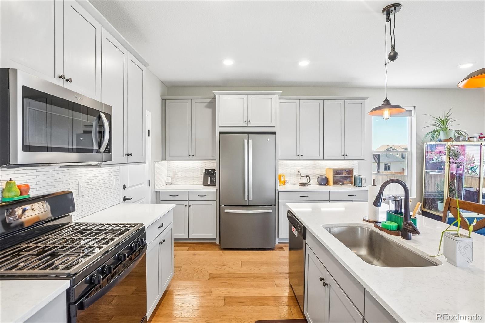 MLS Image #19 for 865 n waterloo circle,aurora, Colorado