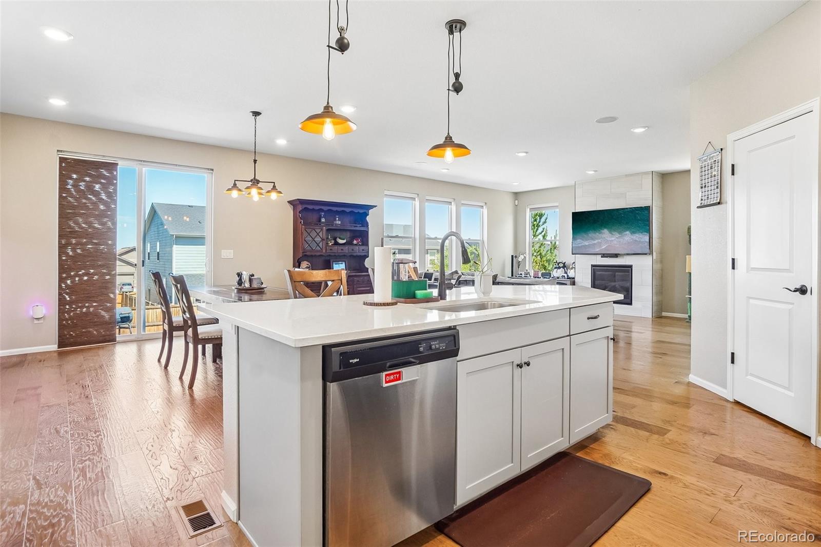 MLS Image #20 for 865 n waterloo circle,aurora, Colorado