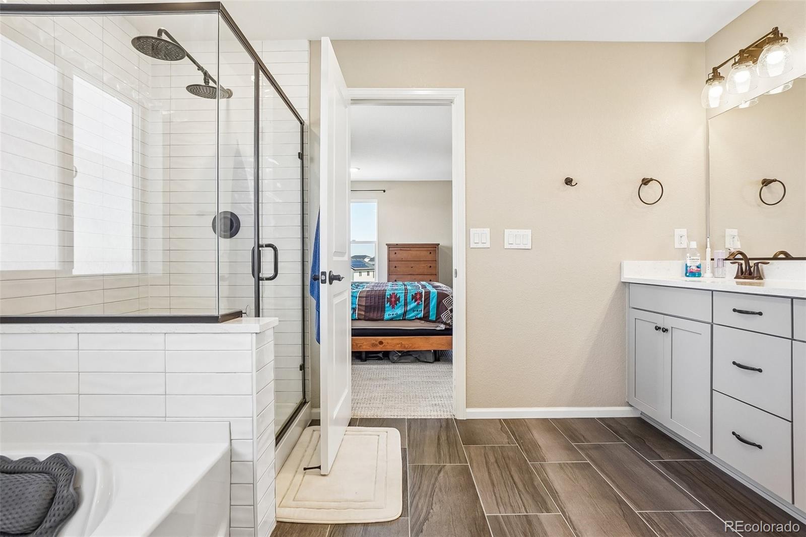 MLS Image #36 for 865 n waterloo circle,aurora, Colorado