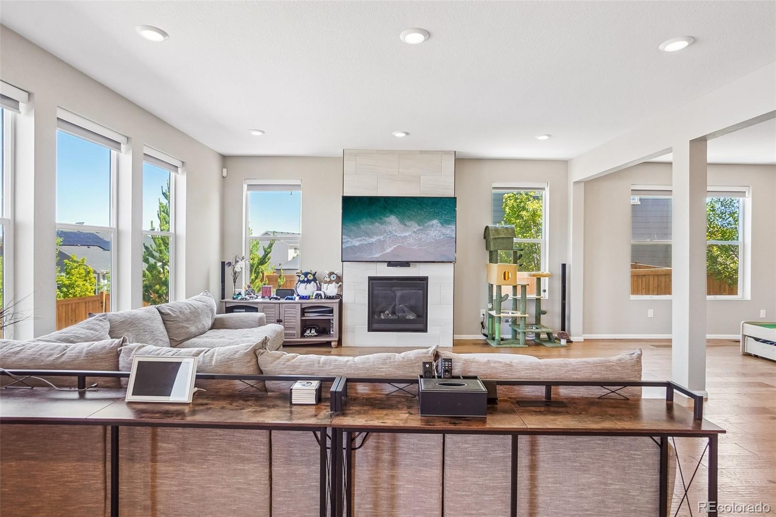 MLS Image #9 for 865 n waterloo circle,aurora, Colorado