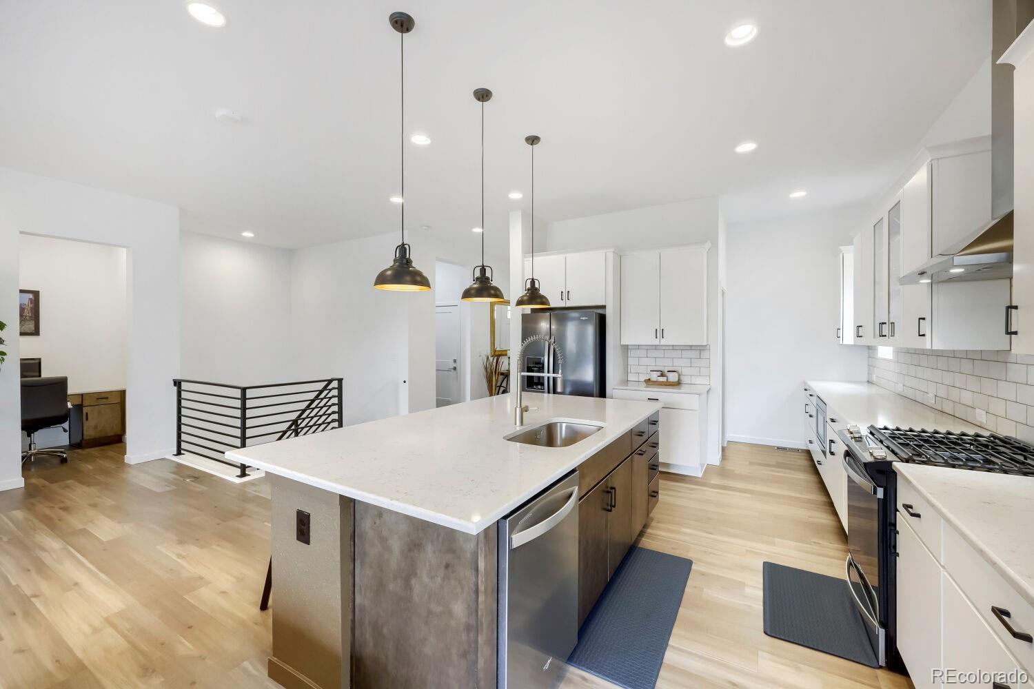 MLS Image #11 for 11460  stonewash lane,littleton, Colorado
