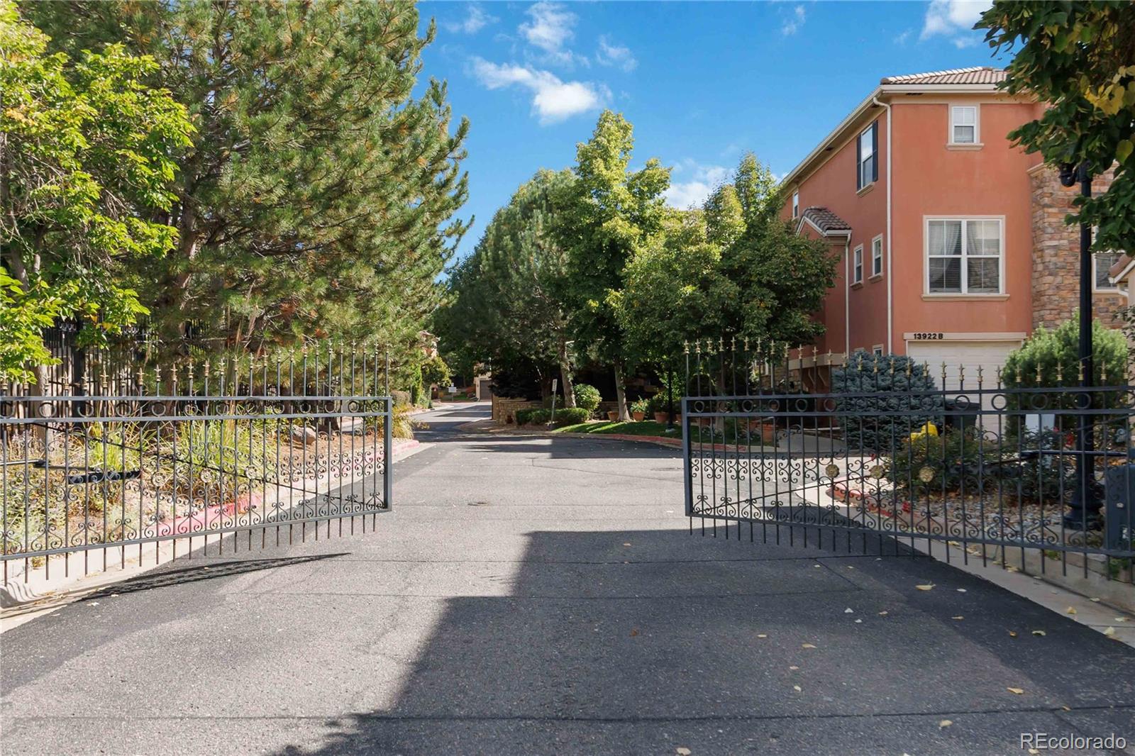 MLS Image #1 for 13942 e princeton place,aurora, Colorado