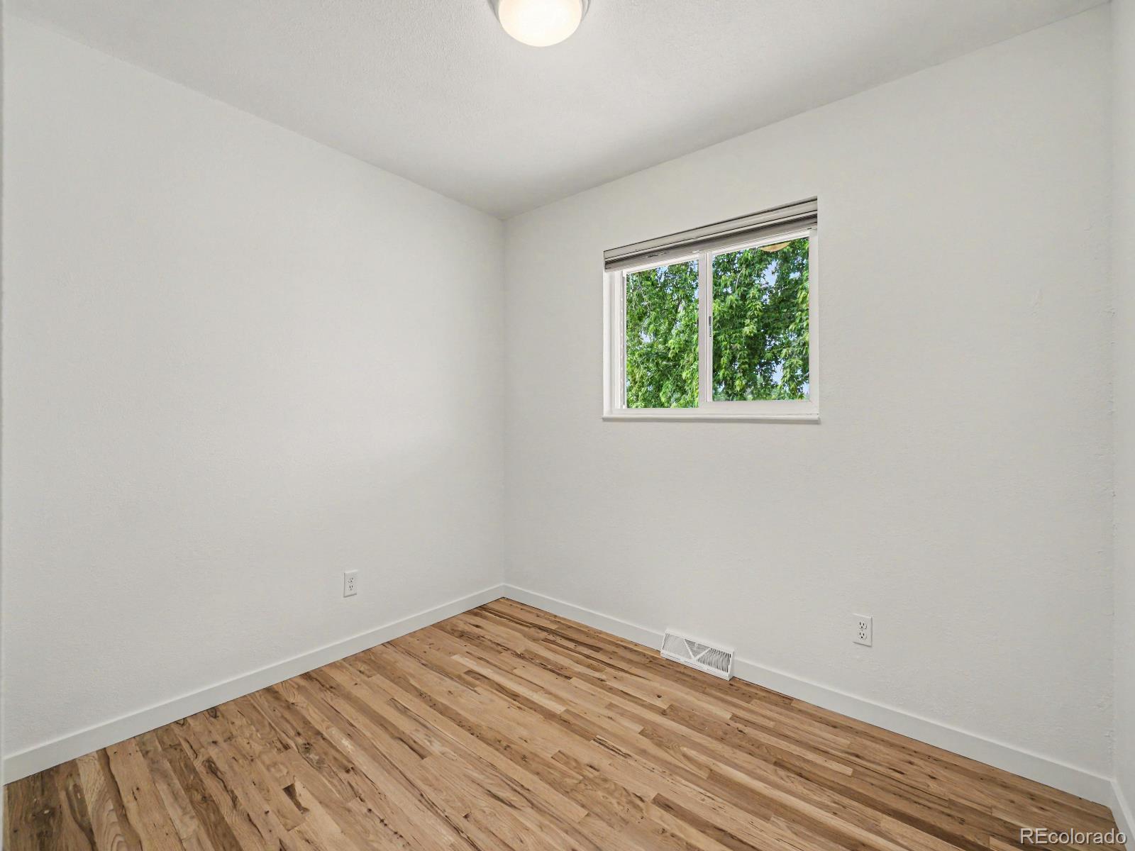 MLS Image #15 for 930  hemlock way,broomfield, Colorado