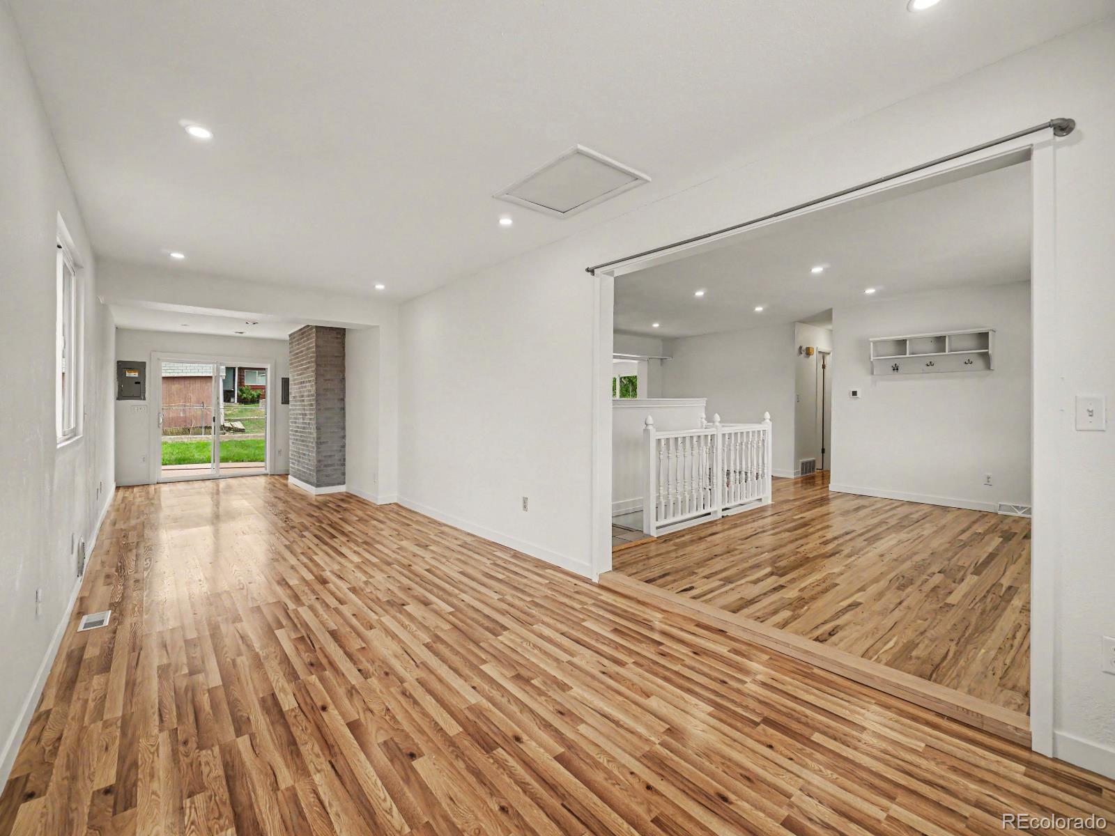MLS Image #3 for 930  hemlock way,broomfield, Colorado
