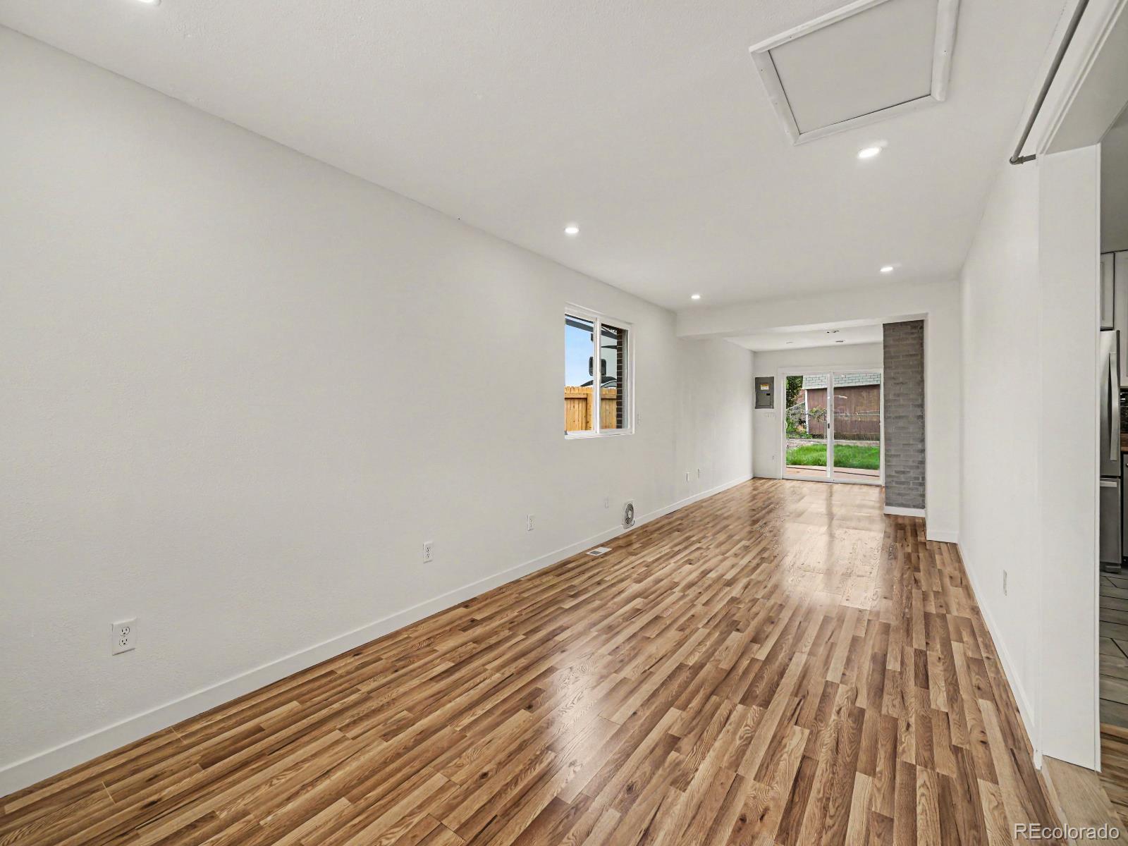 MLS Image #7 for 930  hemlock way,broomfield, Colorado