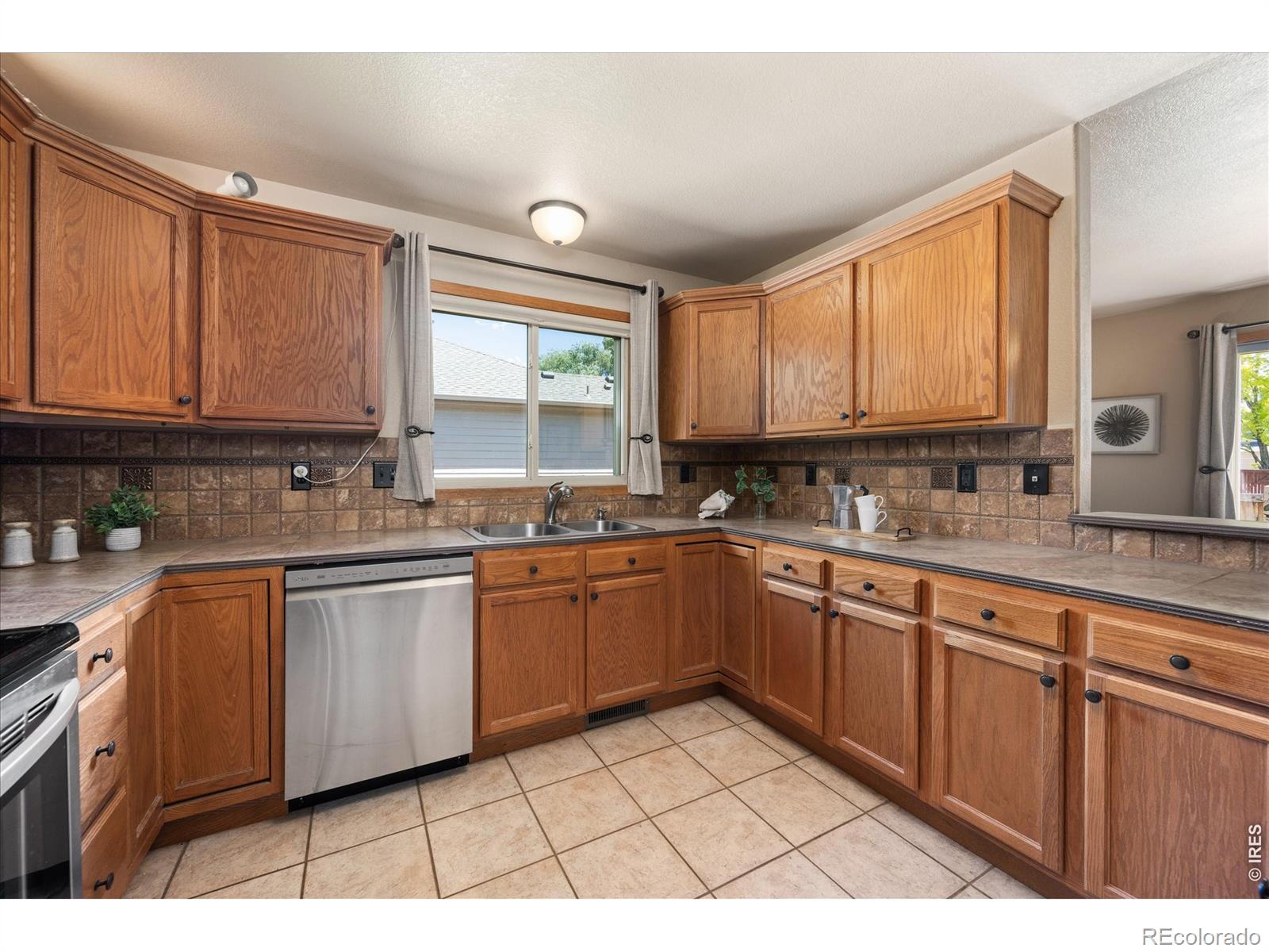 MLS Image #11 for 2488  anemonie court,loveland, Colorado
