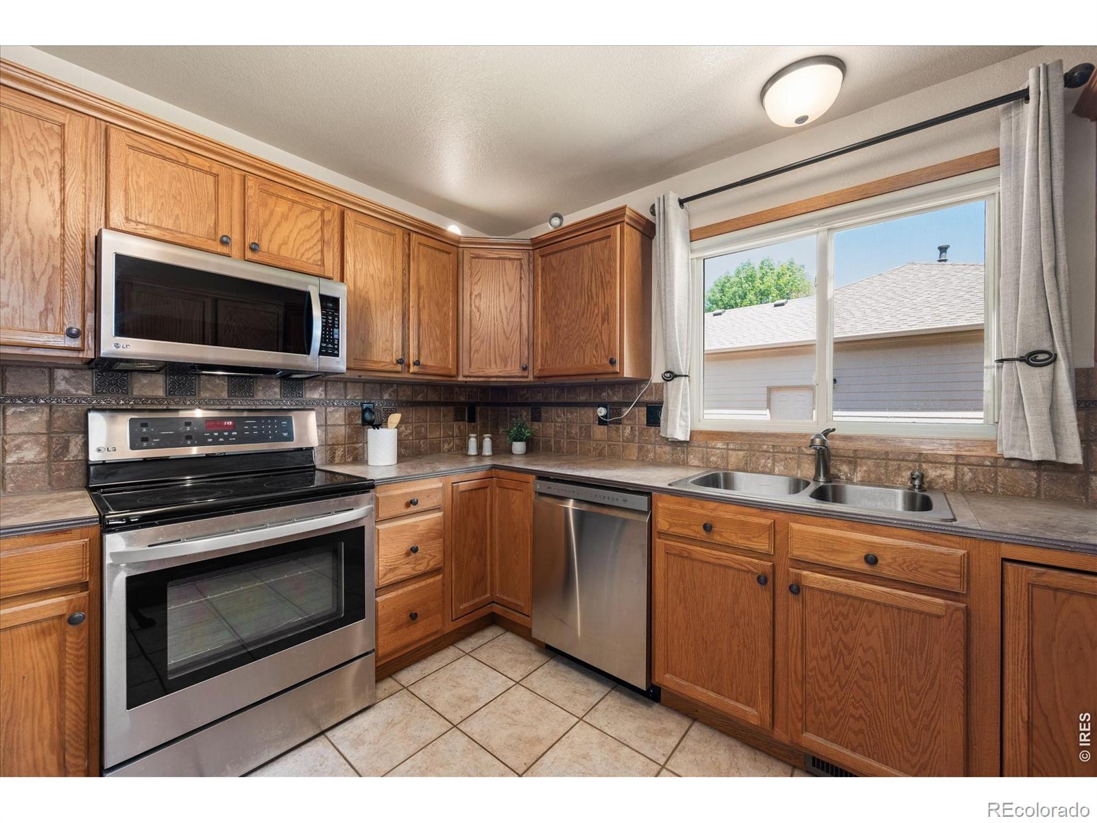 MLS Image #12 for 2488  anemonie court,loveland, Colorado