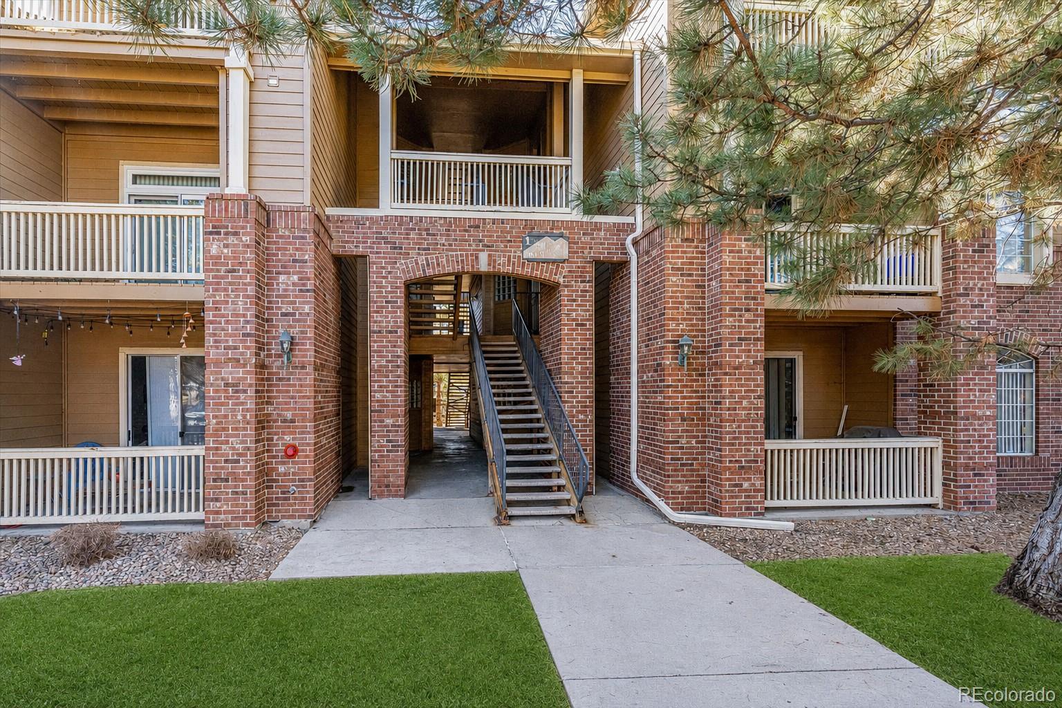 MLS Image #2 for 1681 w canal circle,littleton, Colorado
