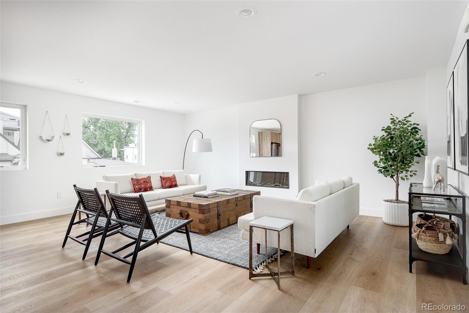 MLS Image #12 for 2827  eliot street,denver, Colorado