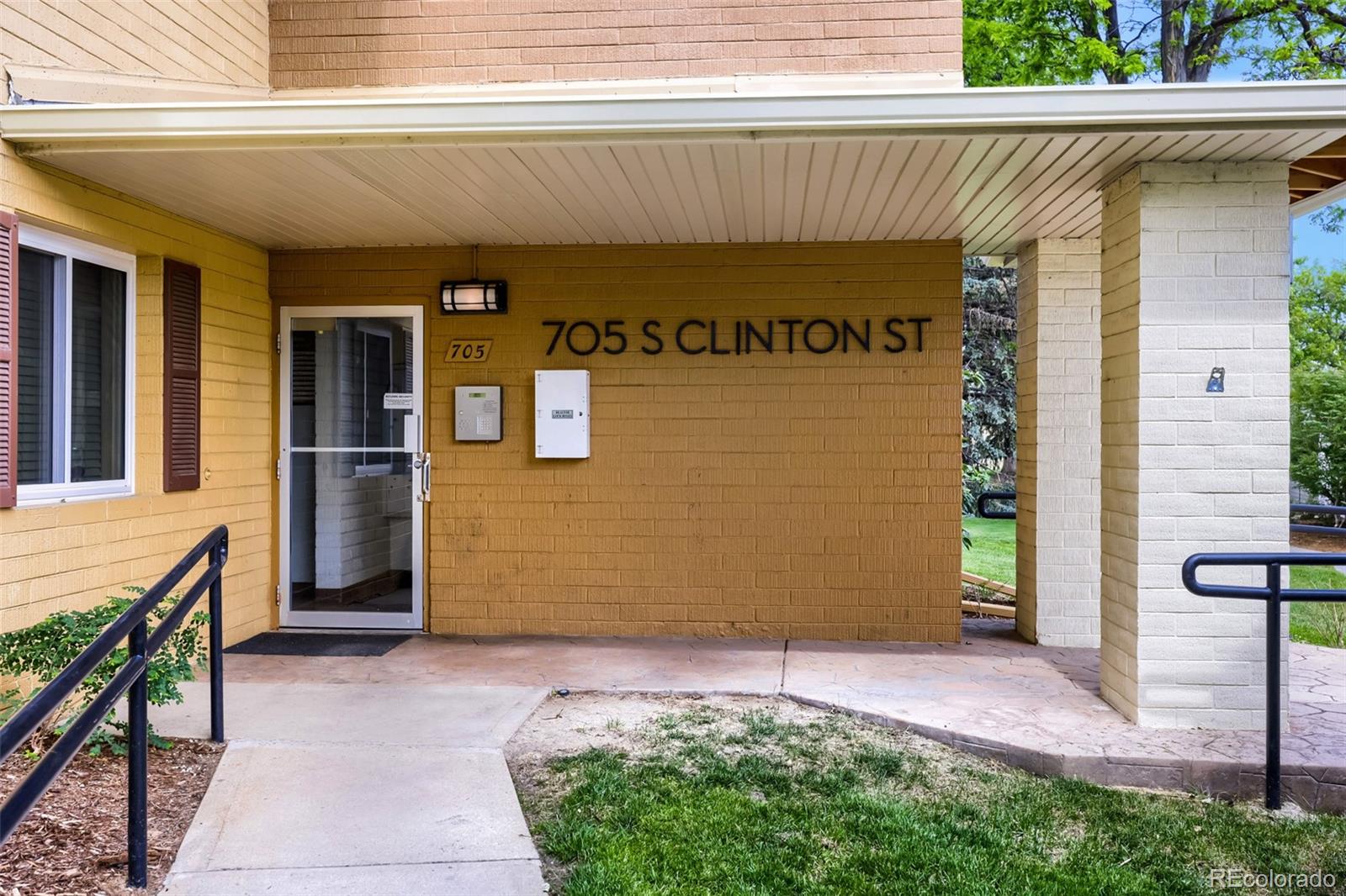 MLS Image #2 for 705 s clinton street,denver, Colorado