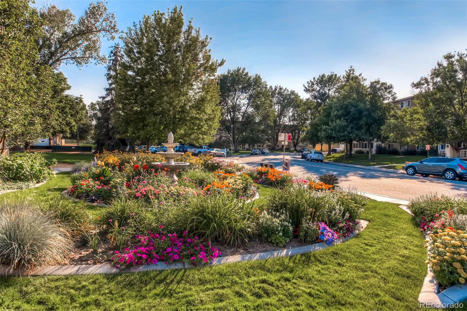 MLS Image #23 for 705 s clinton street,denver, Colorado