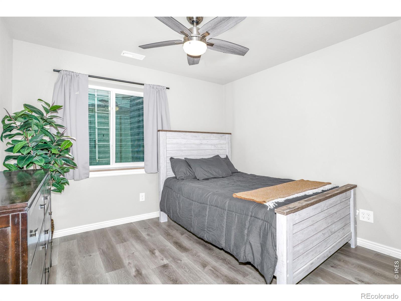 MLS Image #33 for 884  emerald lakes street,severance, Colorado