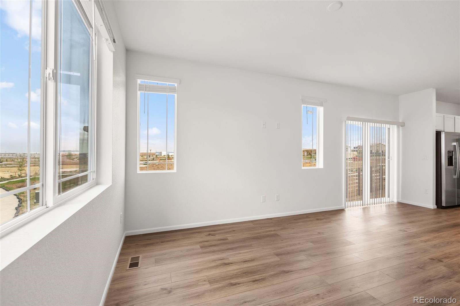 MLS Image #19 for 24246 e 53rd drive,aurora, Colorado