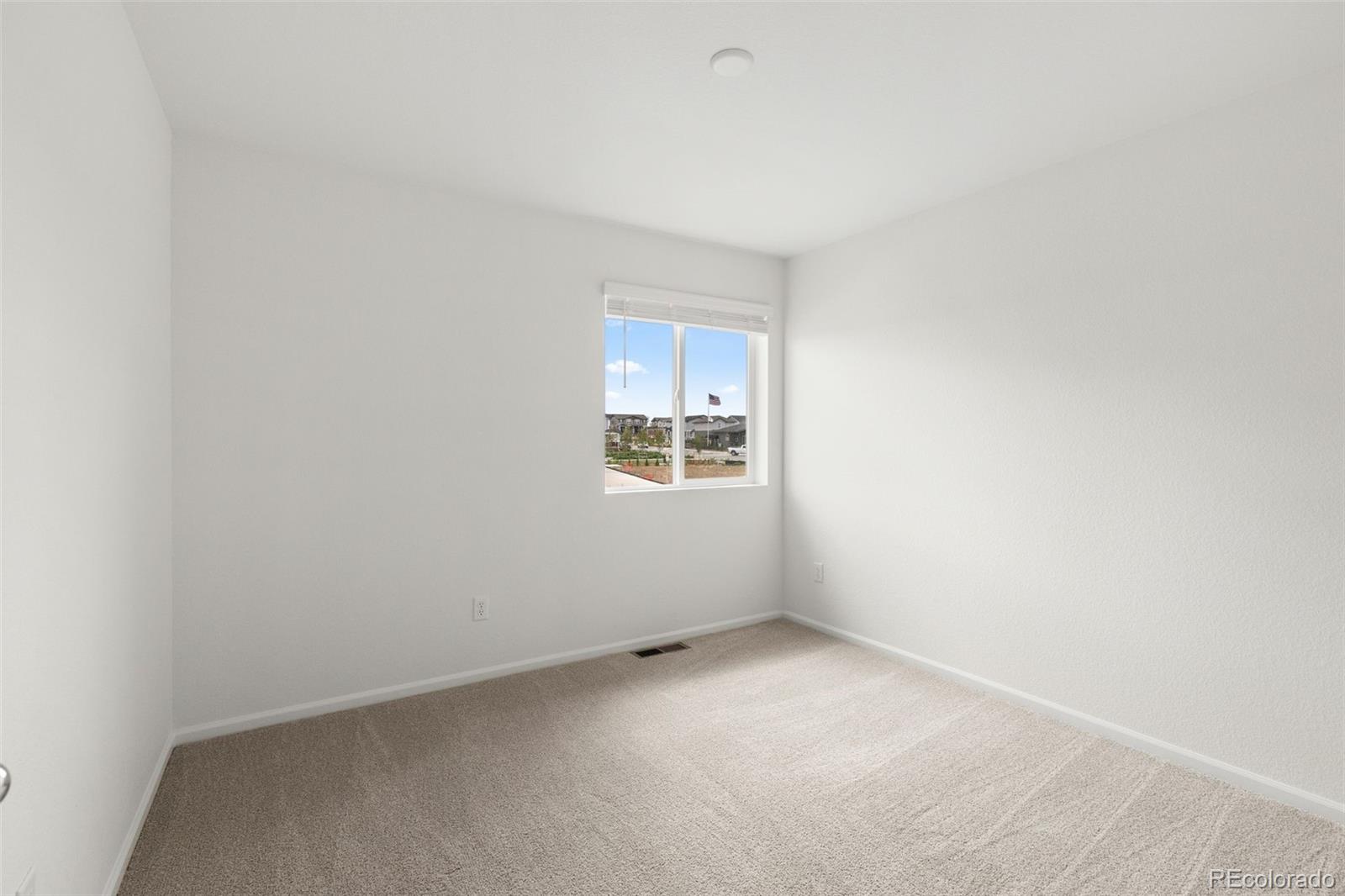 MLS Image #23 for 24246 e 53rd drive,aurora, Colorado