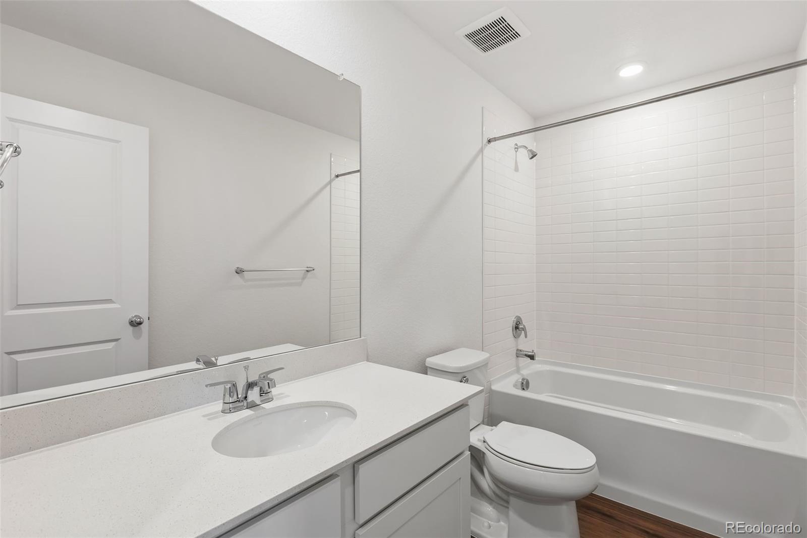 MLS Image #27 for 24246 e 53rd drive,aurora, Colorado