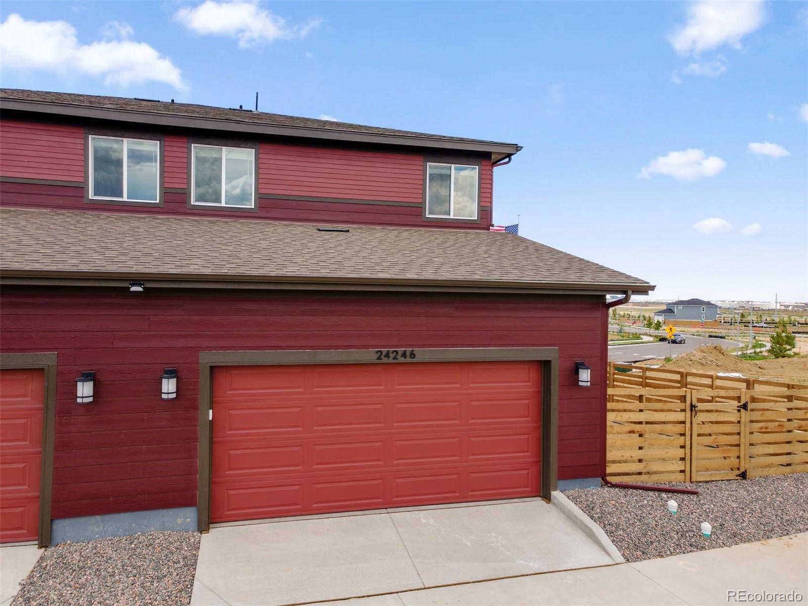 MLS Image #3 for 24246 e 53rd drive,aurora, Colorado