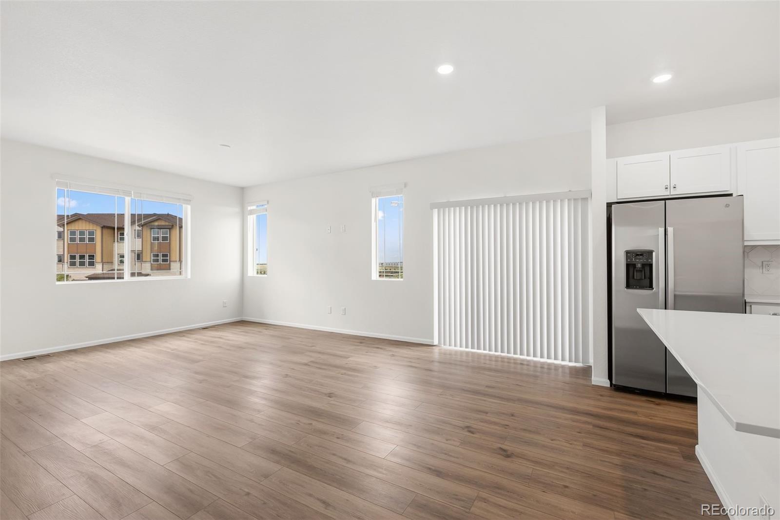 MLS Image #9 for 24246 e 53rd drive,aurora, Colorado