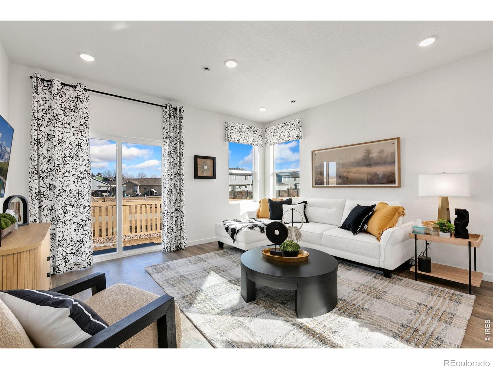 MLS Image #4 for 1964  sorghum way,johnstown, Colorado