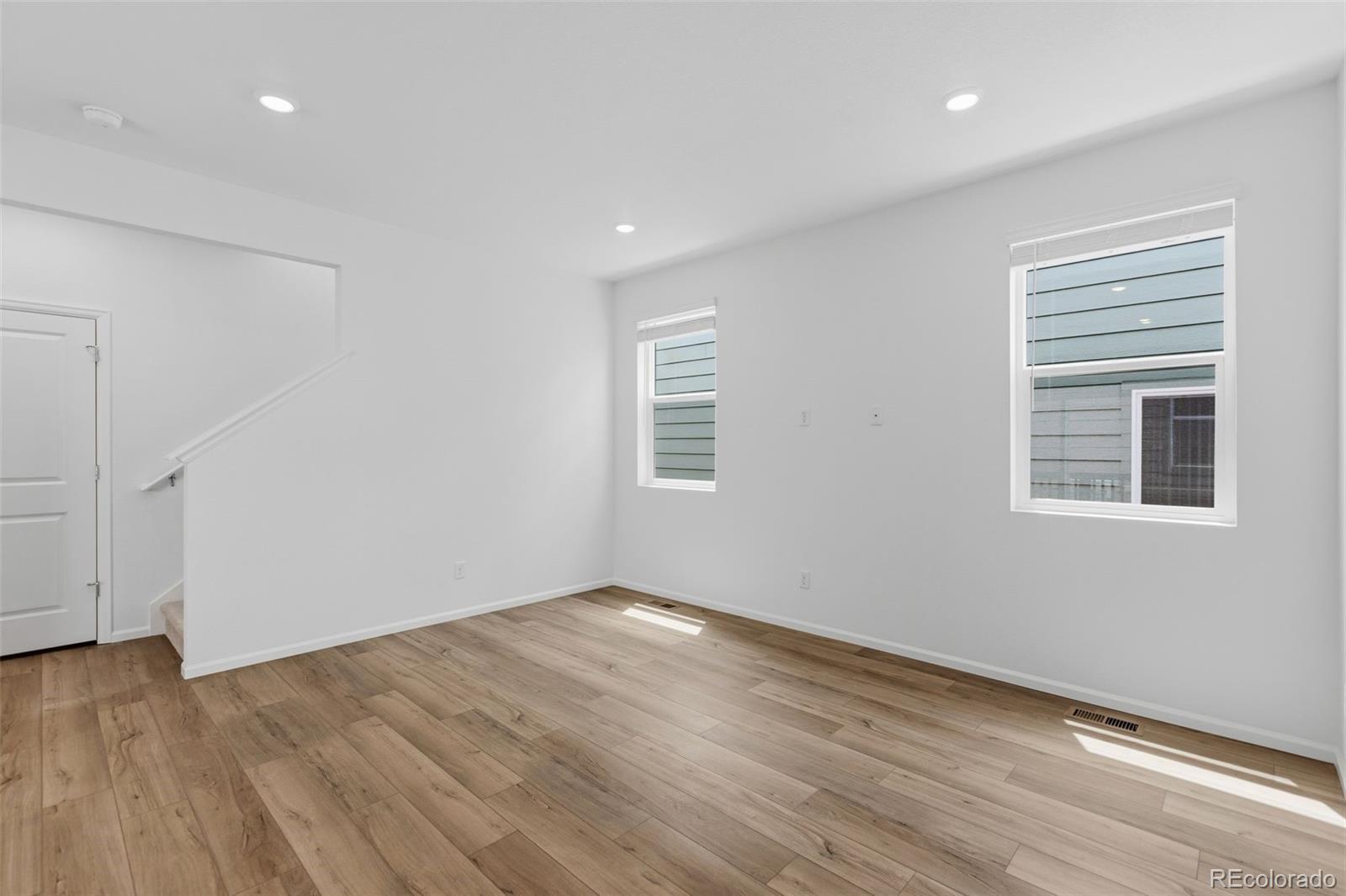 MLS Image #20 for 21303 e 63rd drive,aurora, Colorado