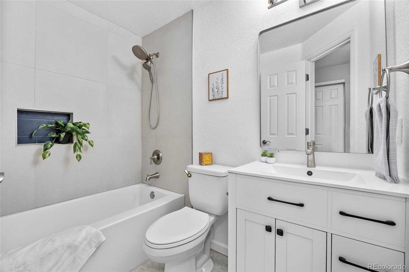 MLS Image #16 for 19936 e stanford drive,centennial, Colorado