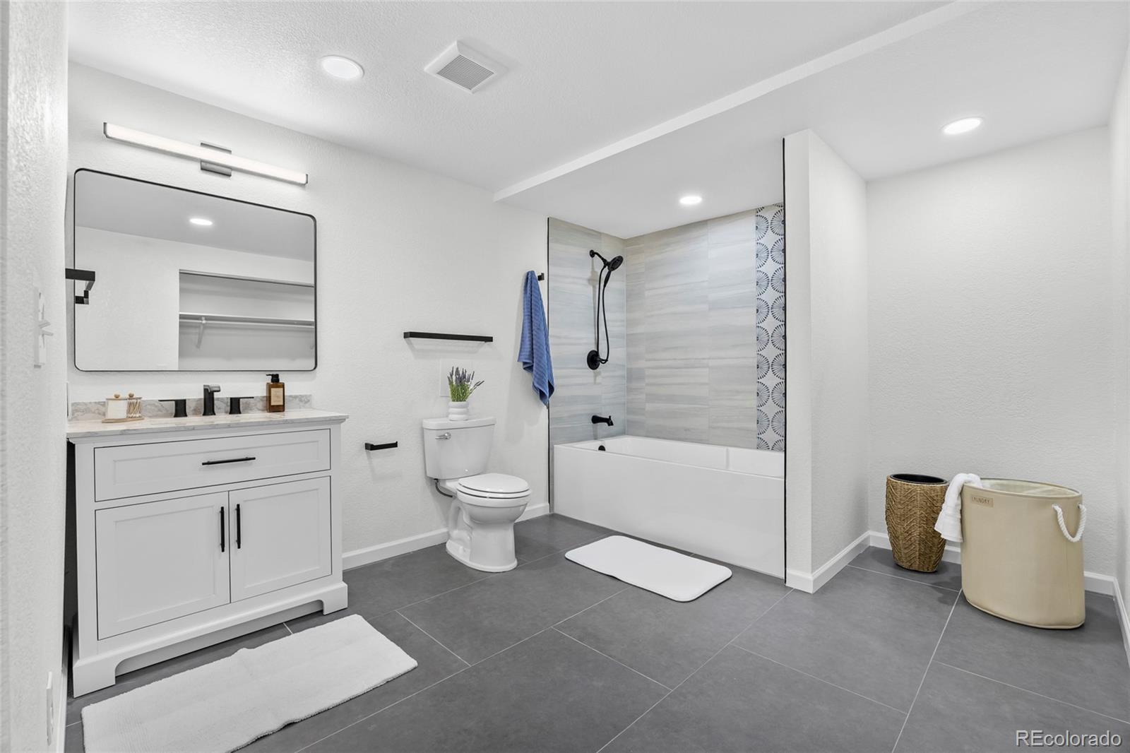 MLS Image #26 for 19936 e stanford drive,centennial, Colorado