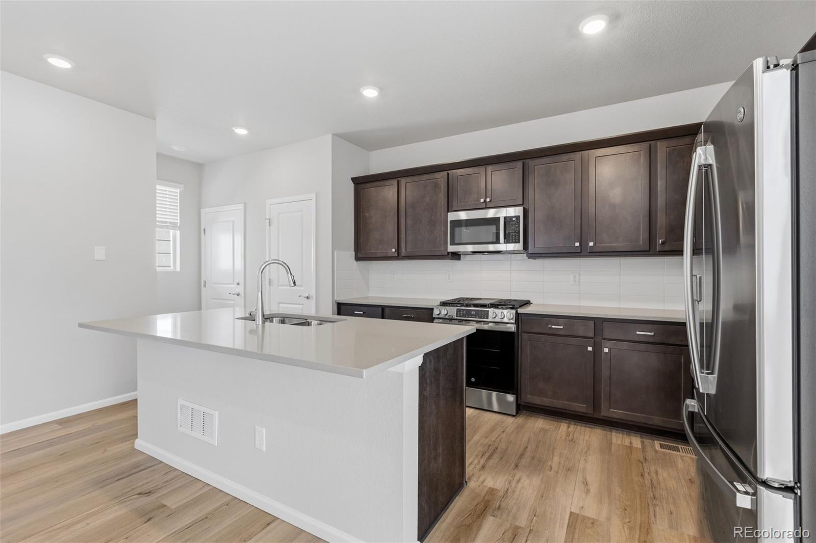 MLS Image #13 for 21051 e 63rd drive,aurora, Colorado
