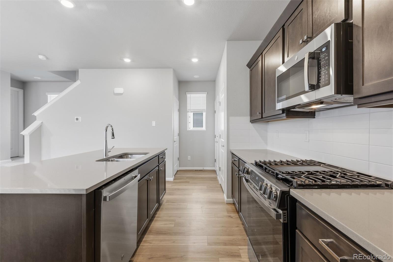 MLS Image #14 for 21051 e 63rd drive,aurora, Colorado
