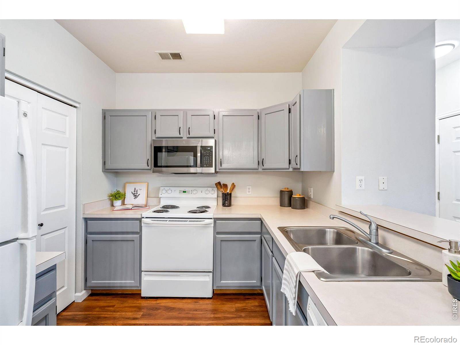 MLS Image #6 for 4545  wheaton drive,fort collins, Colorado