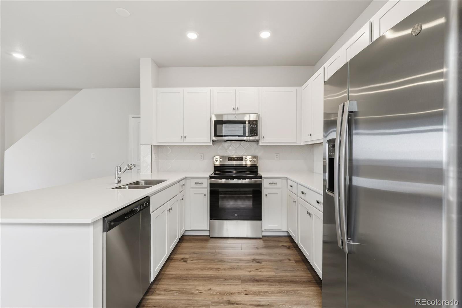 MLS Image #7 for 24226 e 53rd drive,aurora, Colorado