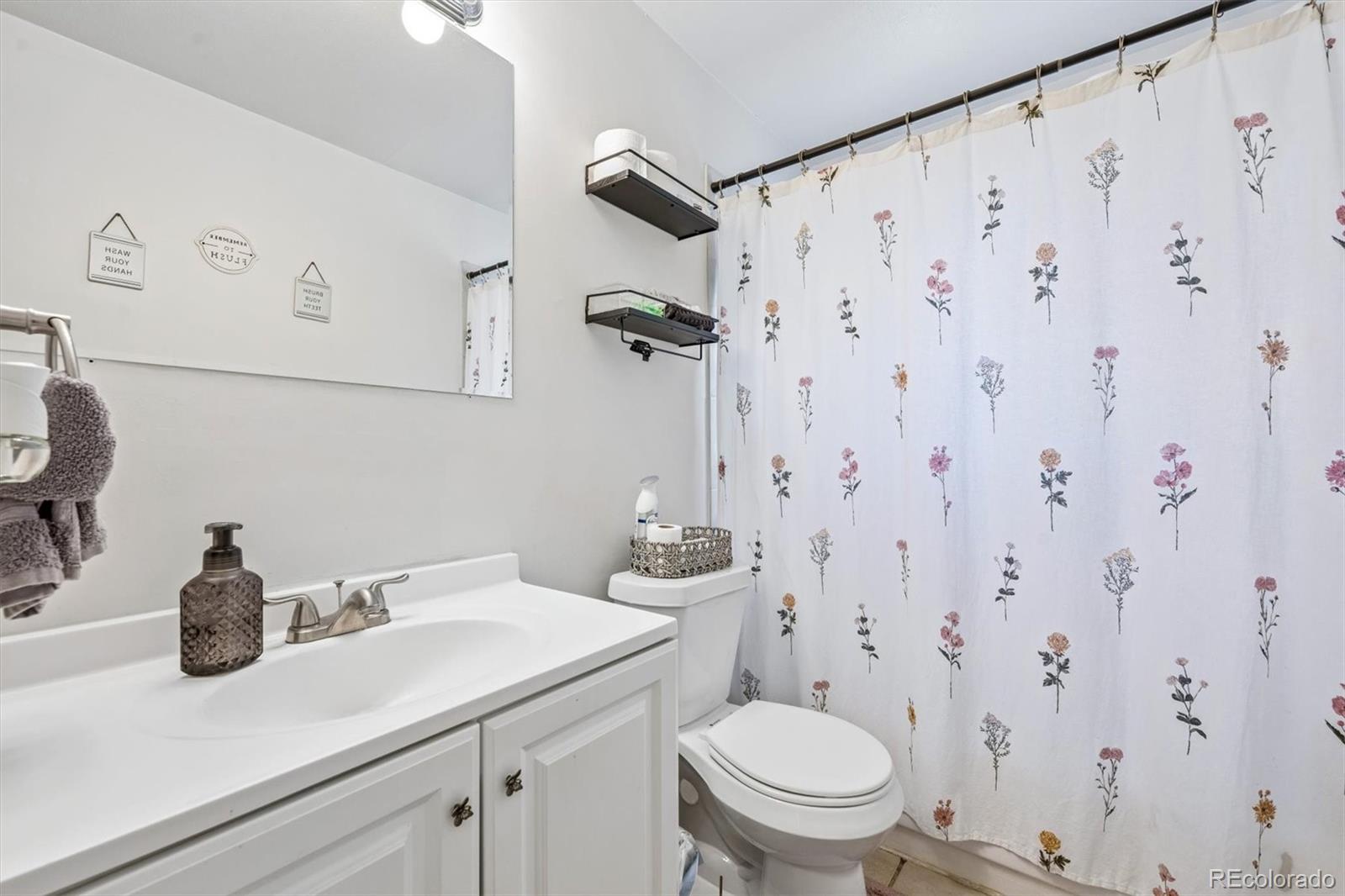 MLS Image #10 for 14742  randolph place,denver, Colorado