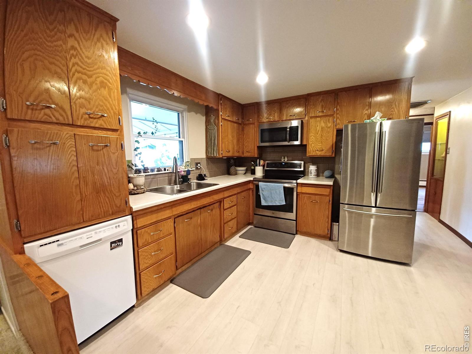 MLS Image #6 for 1024  collyer street,longmont, Colorado