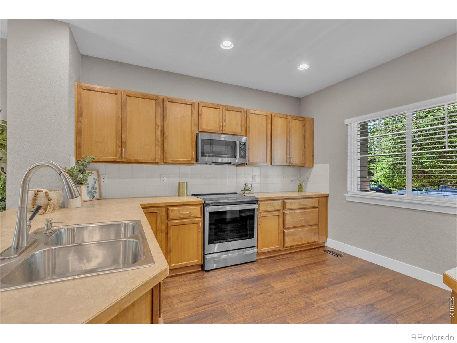 MLS Image #10 for 1167  village circle,erie, Colorado