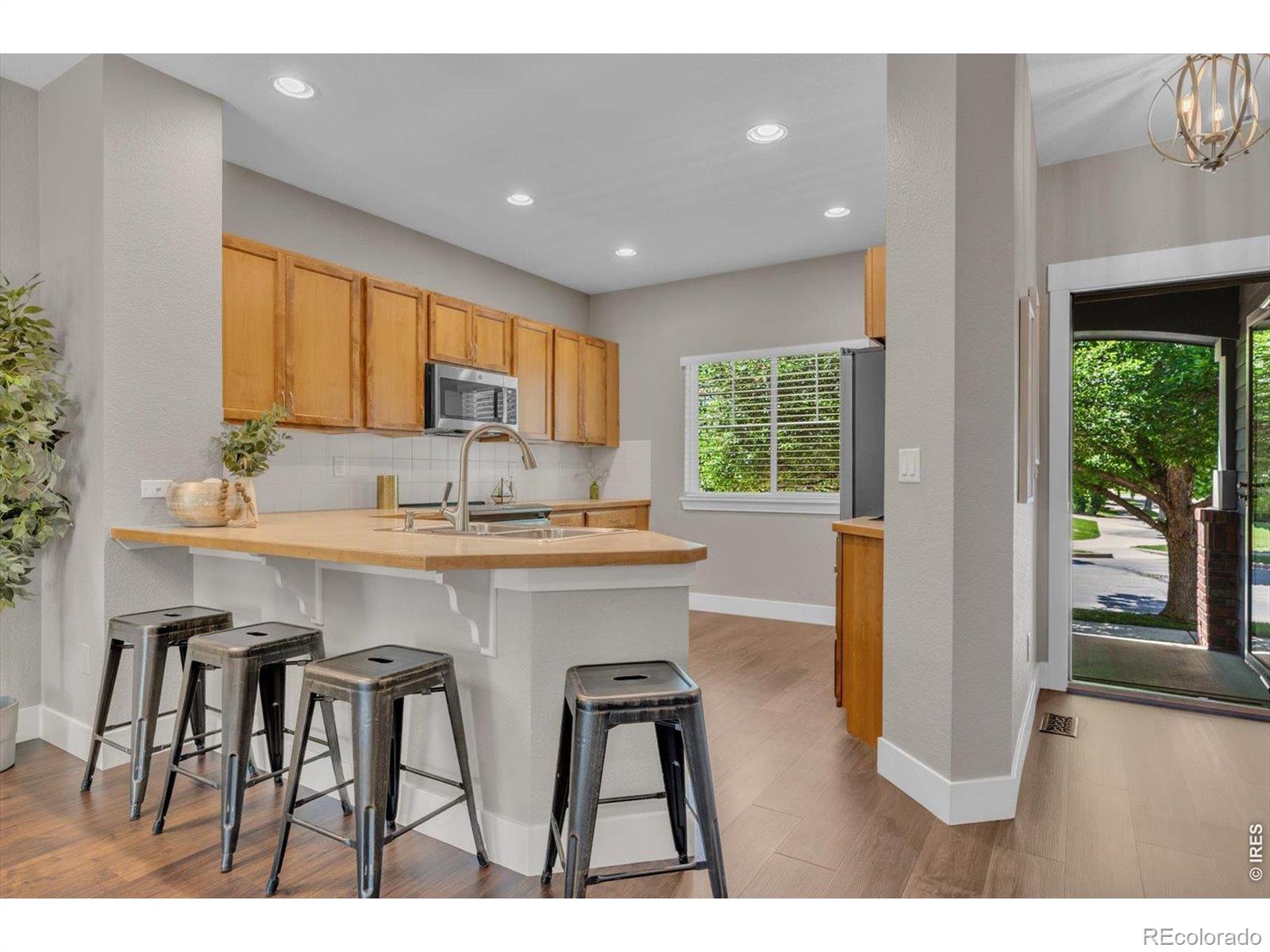 MLS Image #11 for 1167  village circle,erie, Colorado
