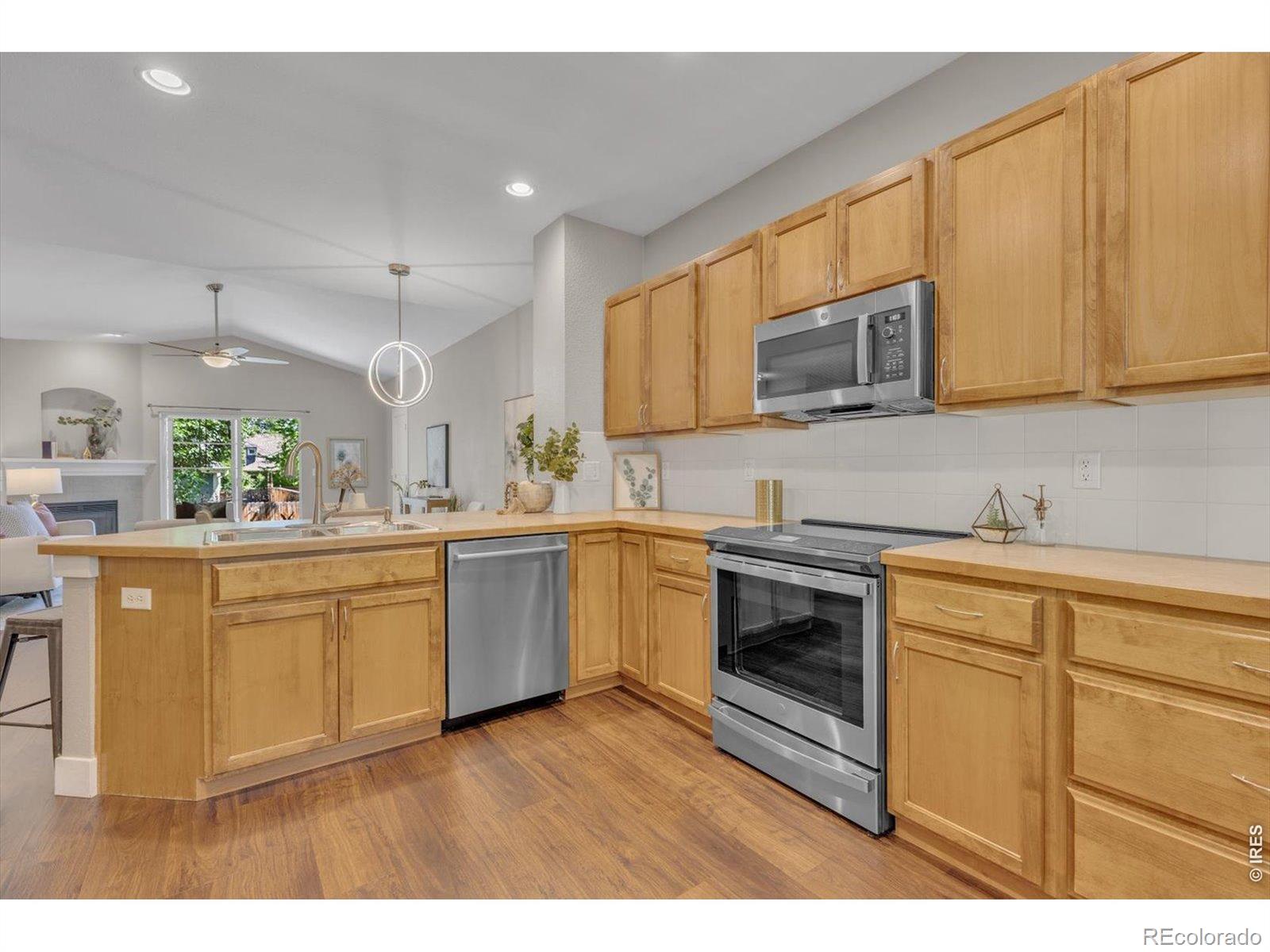 MLS Image #9 for 1167  village circle,erie, Colorado