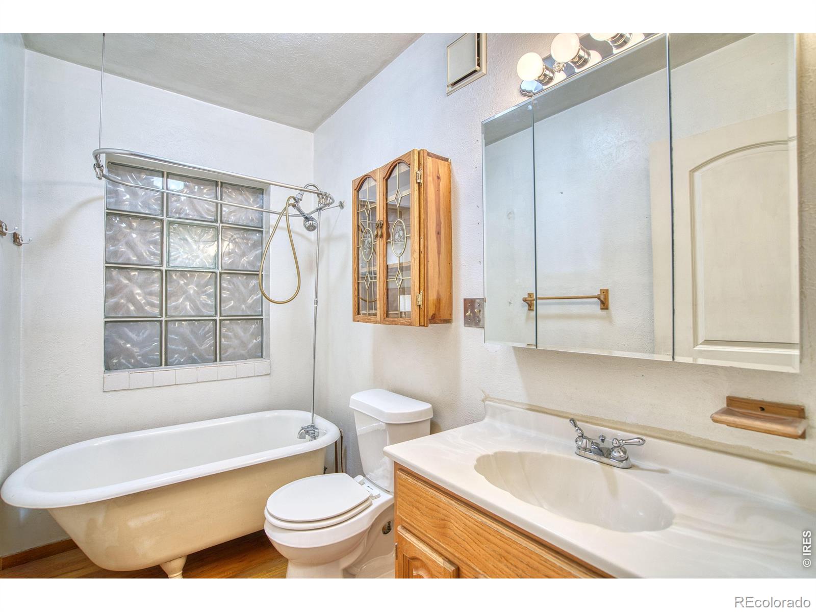 MLS Image #11 for 3077 w 65th avenue,denver, Colorado