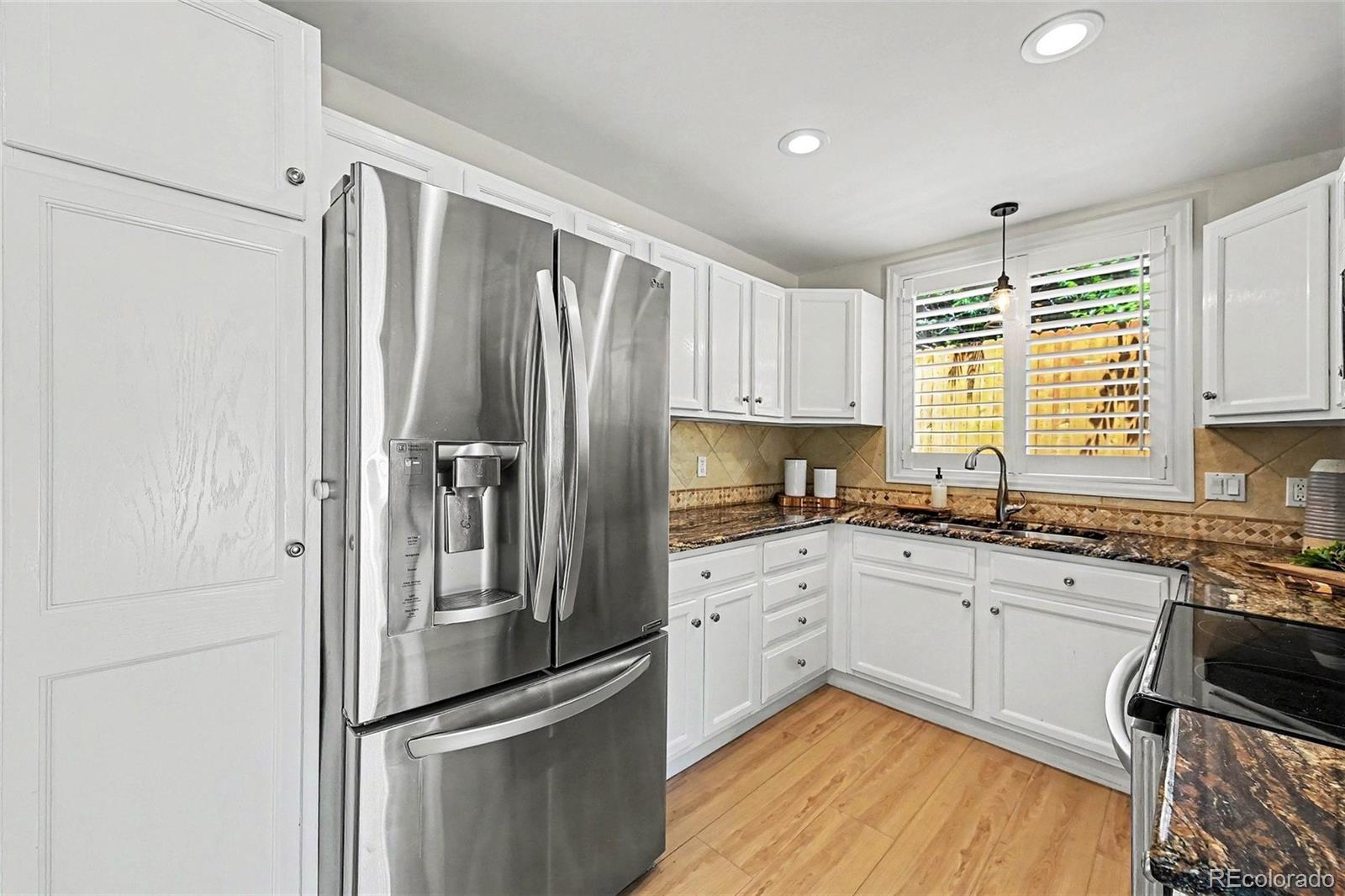 MLS Image #11 for 1490 s jasmine way,denver, Colorado