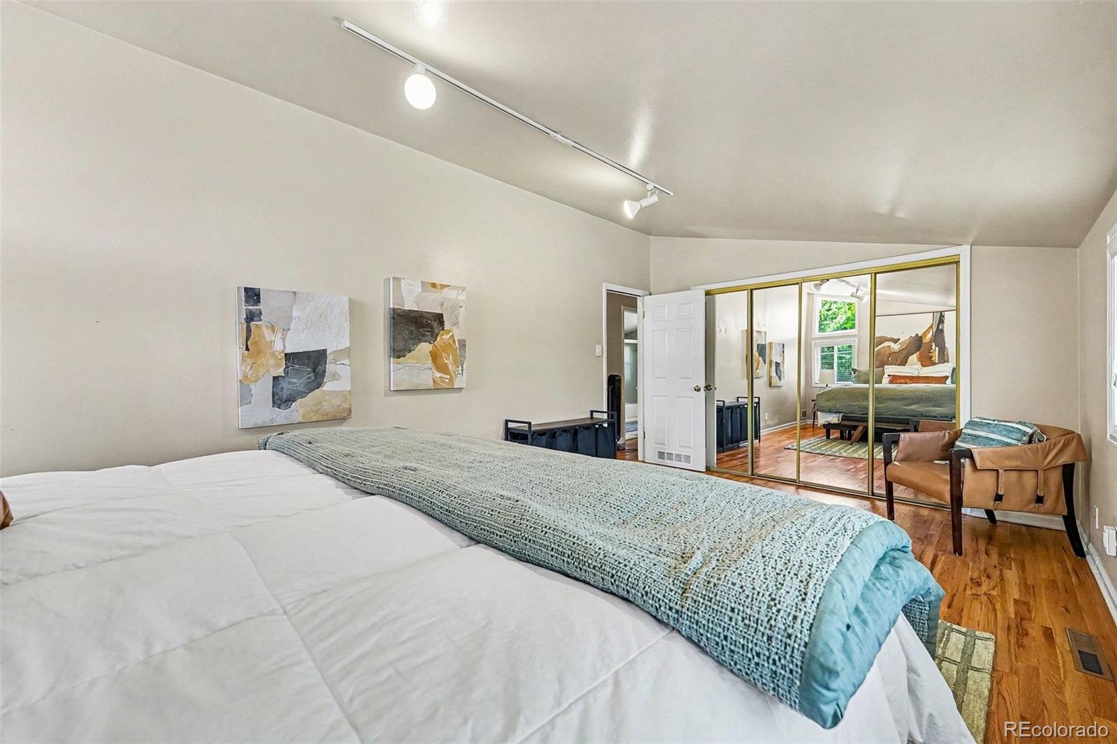 MLS Image #16 for 1490 s jasmine way,denver, Colorado