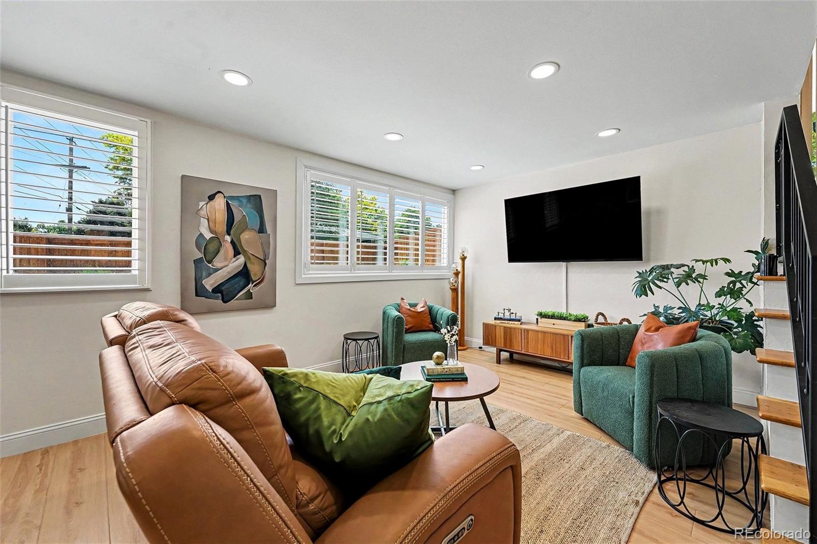 MLS Image #5 for 1490 s jasmine way,denver, Colorado